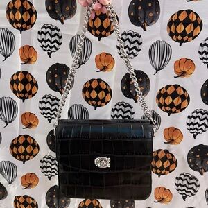 Coach Cassie Crossbody 19